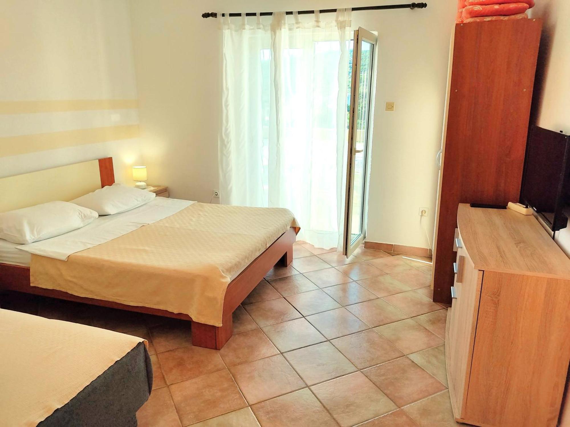 Apartments Boa สลาทิเน ภายนอก รูปภาพ